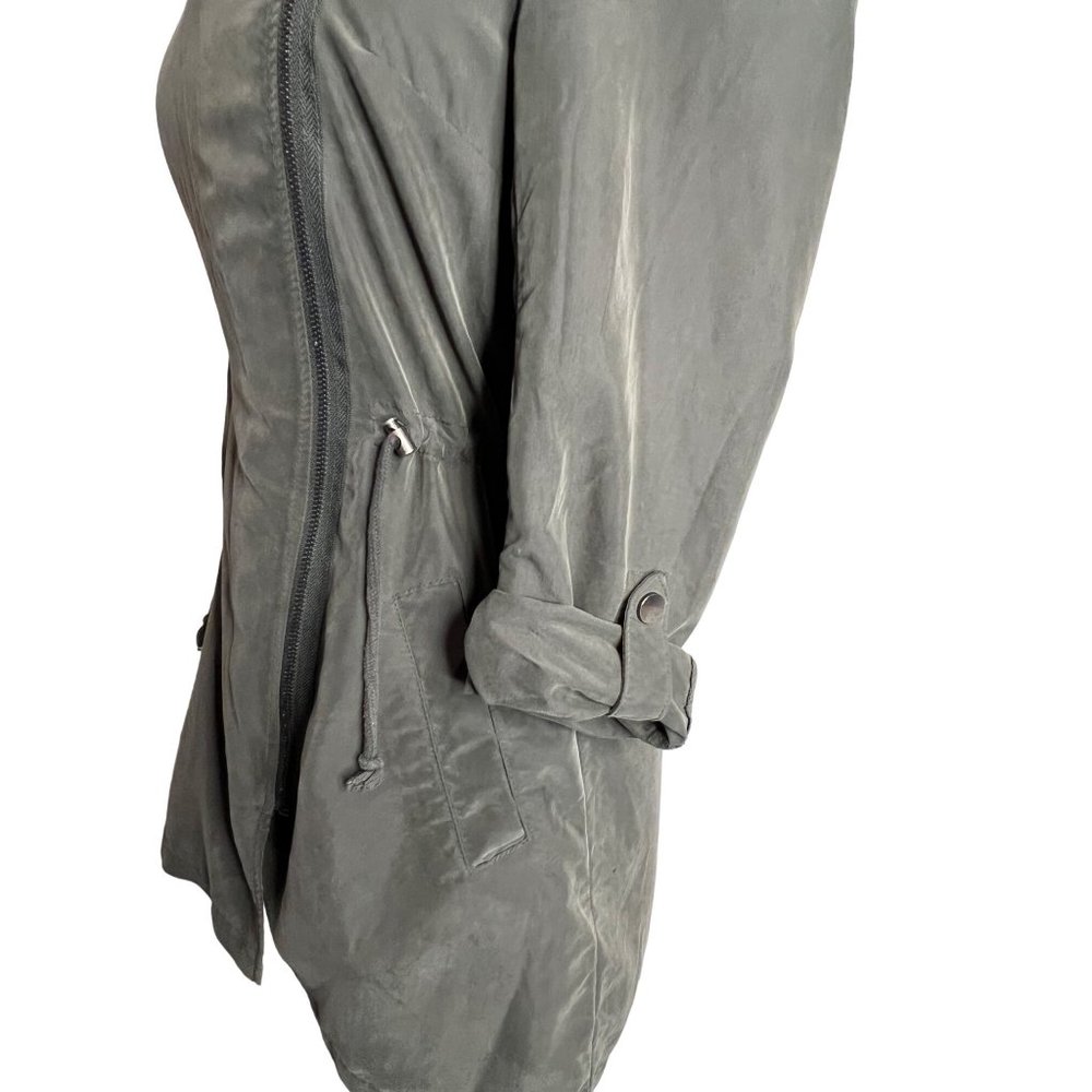 Divided by H&M women’s size 2 lightweight jacket hooded side, zipper army green - Picture 3 of 13